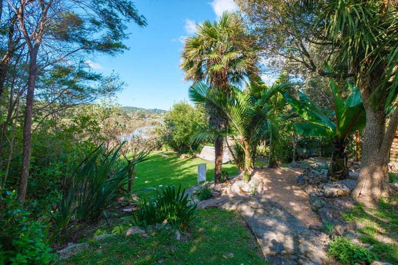 13 Shelly Beach Road, Surfdale, Waiheke Island - Carousel 25