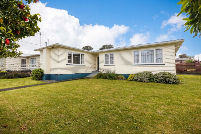 89 Bayly Road, Blagdon, New Plymouth - Carousel 1