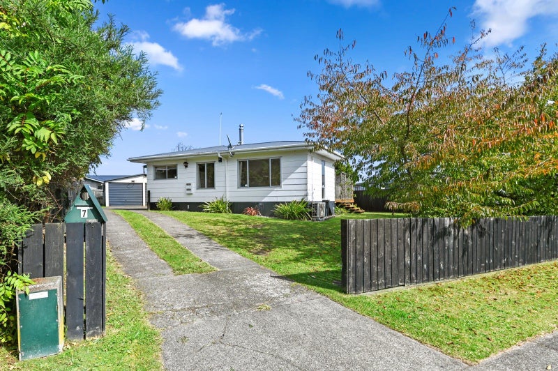 7 Milton Grove, Owhata, Rotorua - Carousel 15