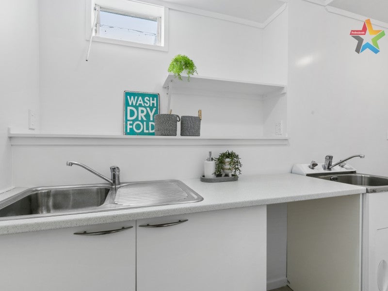 2/55 Major Drive, Kelson, Lower Hutt - Carousel 19