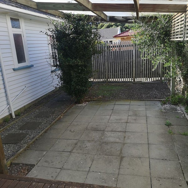 26 Rex Street, Miramar, Wellington - Carousel 14