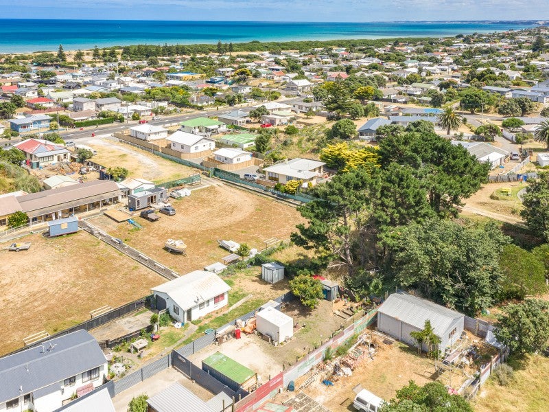 23A Manuka Street, Castlecliff, Whanganui - Carousel 2