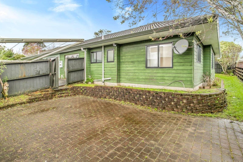 1/77 Hutchinson Avenue, New Lynn, Auckland - Carousel 14