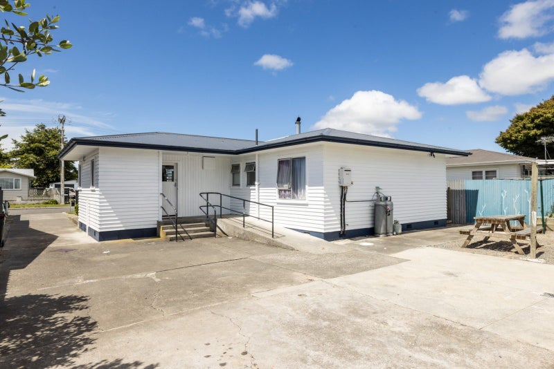 525 Lowe Street, Camberley, Hastings - Carousel 1