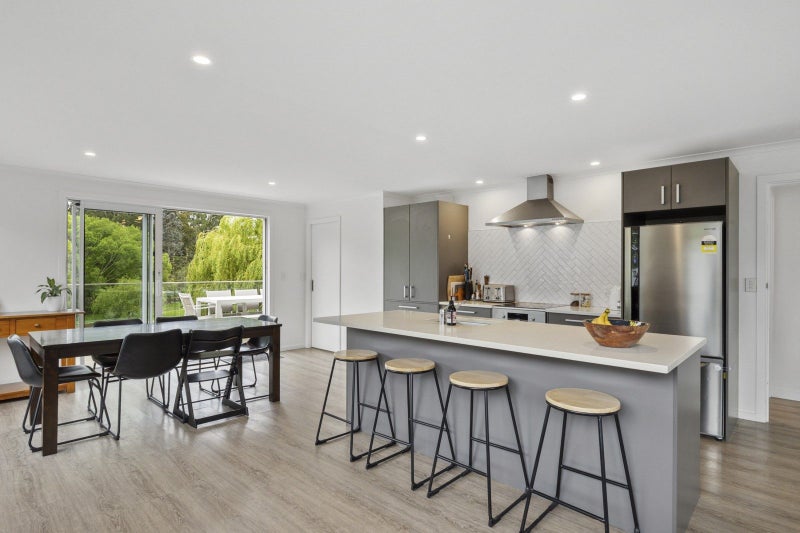 20 Flower Street, Fairfield, Dunedin - Carousel 2