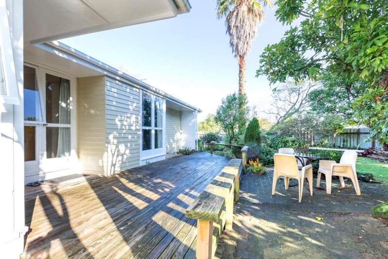 1 Rata Street, Waiuku, Waiuku - Carousel 1