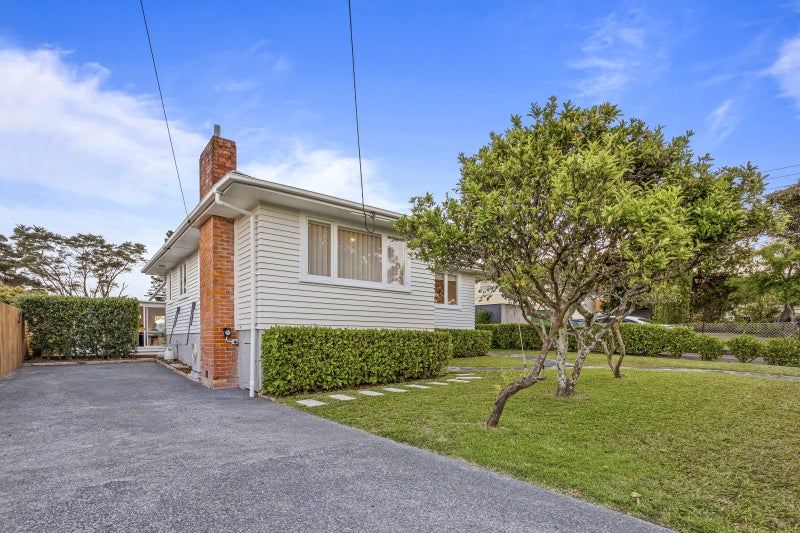 13 Helena Street, Massey, Auckland - Carousel 2