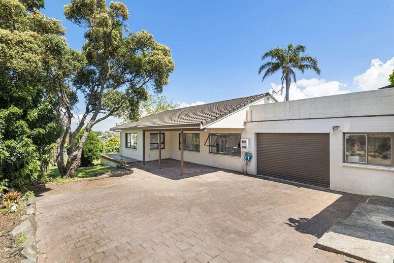 115 Sunset Road, Totara Vale, Auckland - Carousel 1