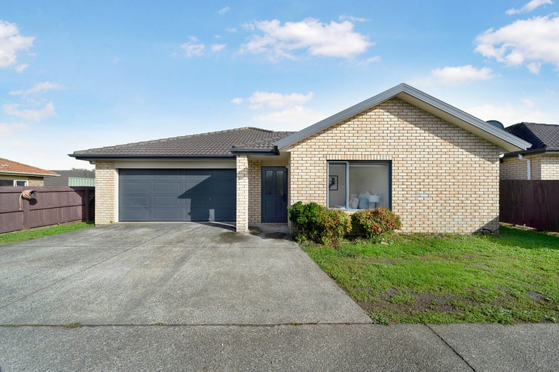 9 Woodbank Drive, Glen Eden, Auckland - Carousel 2