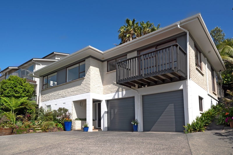 2/26 Seabreeze Road, Narrow Neck, Auckland - Carousel 35
