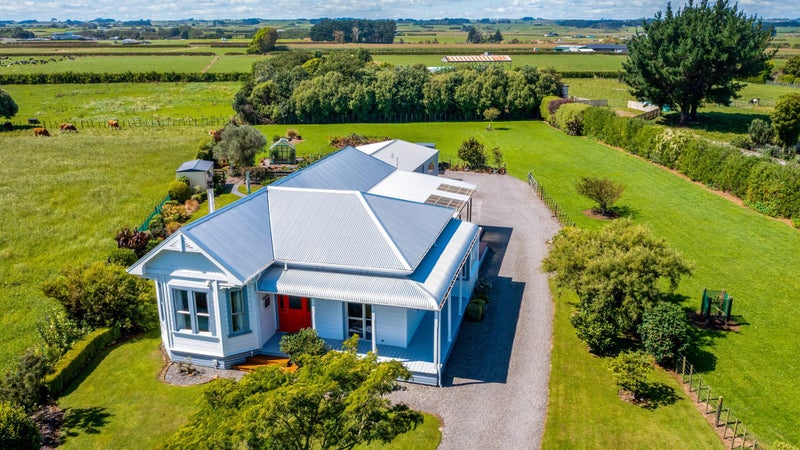 16 Weld Street, Normanby, Hawera - Carousel 2