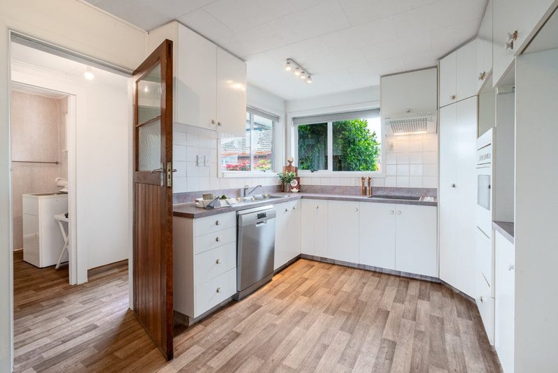 40 Bourne Crescent, Papanui, Christchurch - Carousel 2