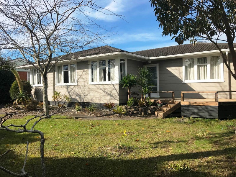 7 West View Crescent, Onerahi, Whangarei - Carousel 1