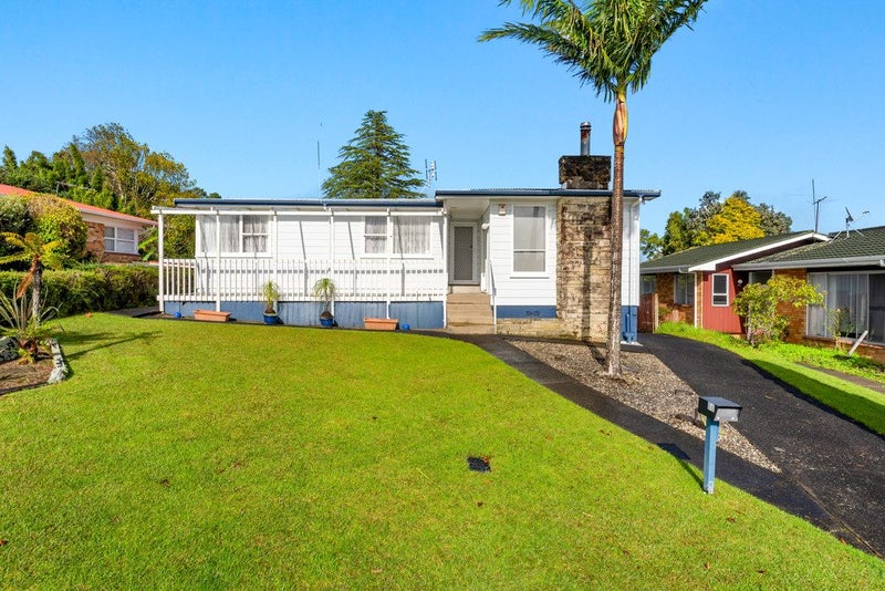 34 Blakeborough Drive, Forrest Hill, Auckland - Carousel 1
