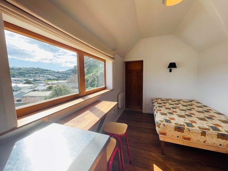 15 Awa Road, Miramar, Wellington - Carousel 2