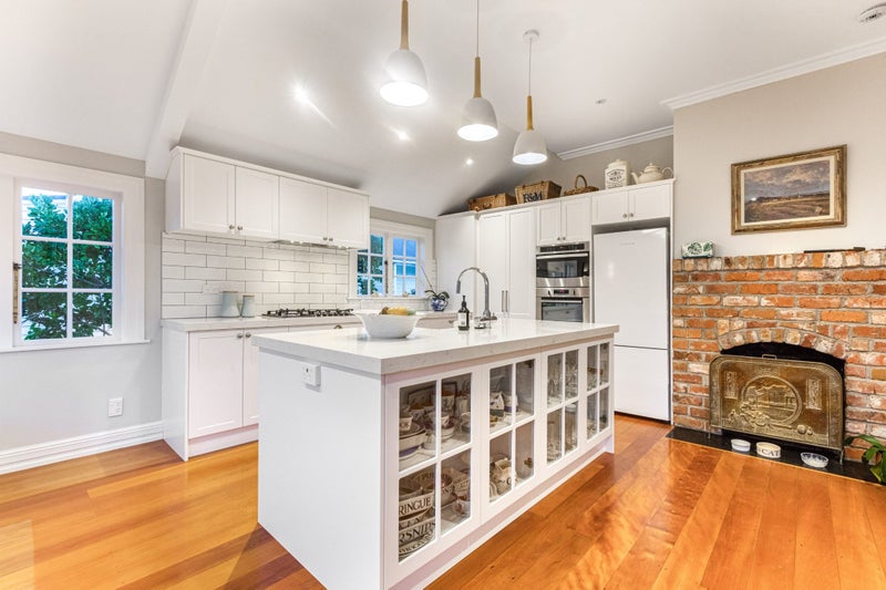 38 William Bond Street, Stanley Point, Auckland - Carousel 25