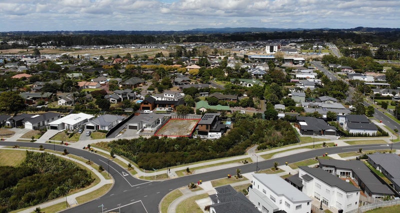 47 Ara Kakara Avenue, Huapai, Kumeū - Carousel 1