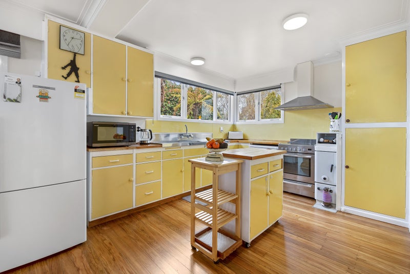 16 Mount View Drive, Mangakakahi, Rotorua - Carousel 2