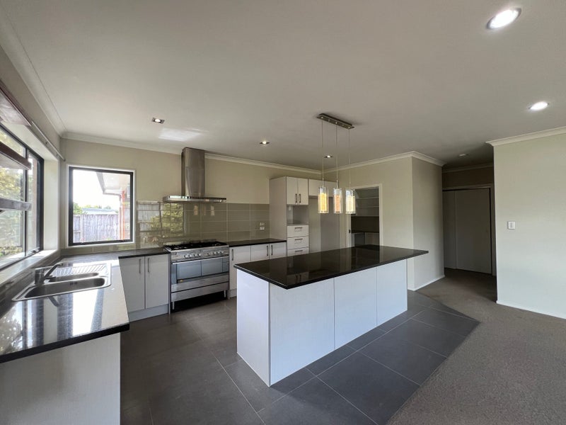 70 Te Huia Drive, Flagstaff, Hamilton - Carousel 2