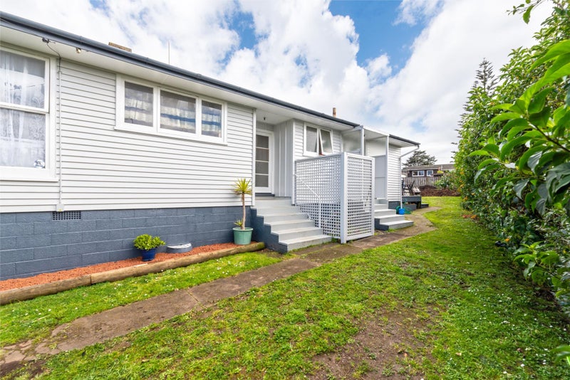 30 Walters Road, Mount Wellington, Auckland - Carousel 1
