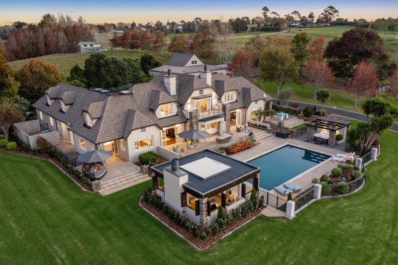 38 Porterfield Road, Howick - Carousel 1