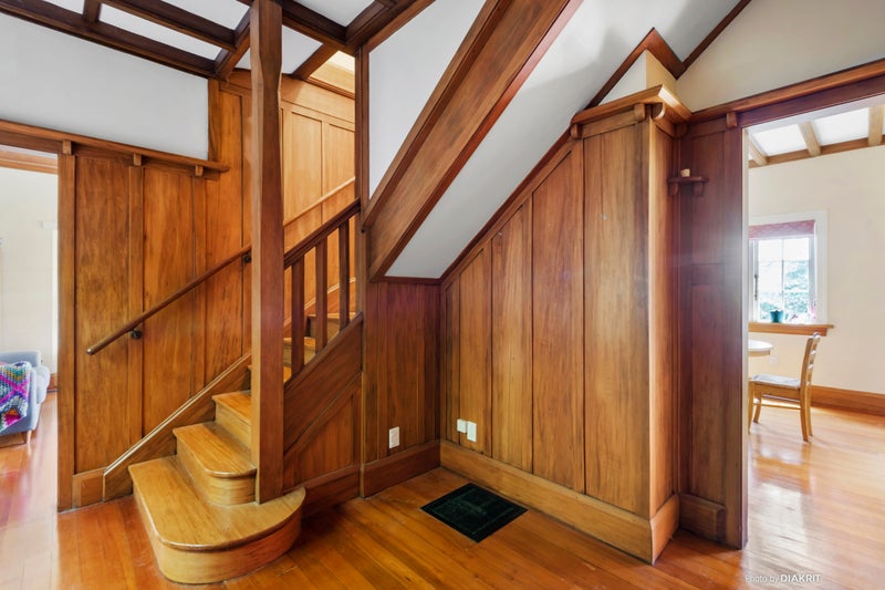 3 Cluny Avenue, Kelburn, Wellington - Carousel 2