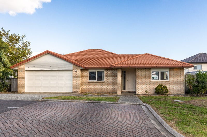 3 Reefton Place, Flat Bush, Auckland - Carousel 1