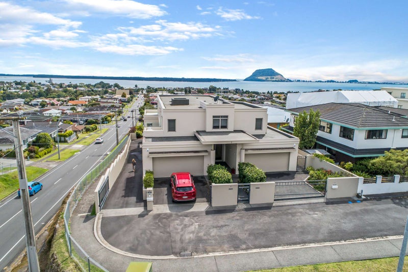 2C Hinewa Road, Otumoetai, Tauranga - Carousel 2