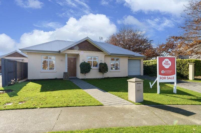 2/12 Mounter Avenue, Northwood, Christchurch - Carousel 1