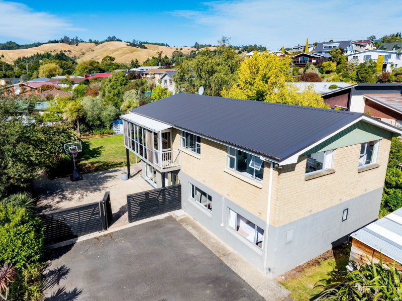 34 Kinmont Crescent, Kinmont Park, Mosgiel - Carousel 24
