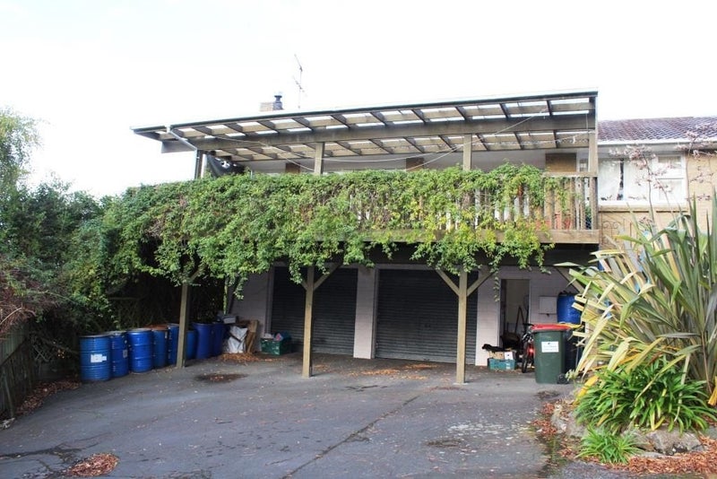 130 Gladstone Road, Dalmore, Dunedin - Carousel 1