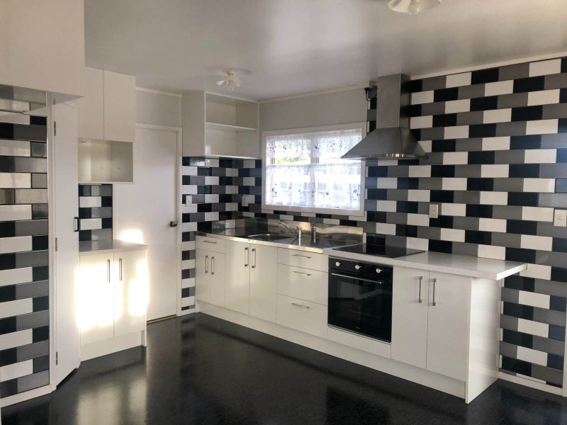 177A Richardson Road, Mount Albert, Auckland - Carousel 2