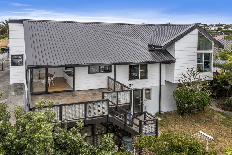 41 Vivian Wilson Drive, Eastern Beach, Auckland - Carousel 2