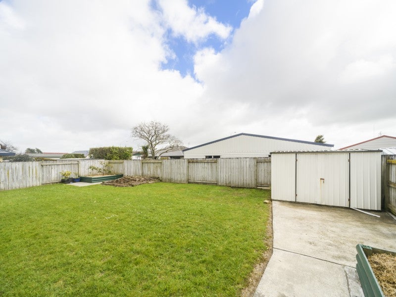 74 Parnell Heights, KELVIN GROVE, PALMERSTON NORTH - Carousel 20