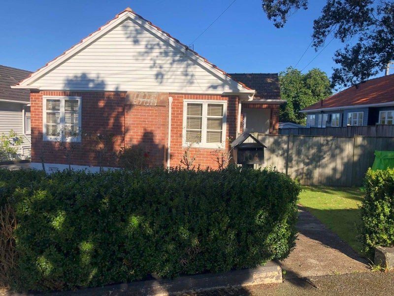 104 Namata Road, One Tree Hill, Auckland - Carousel 1