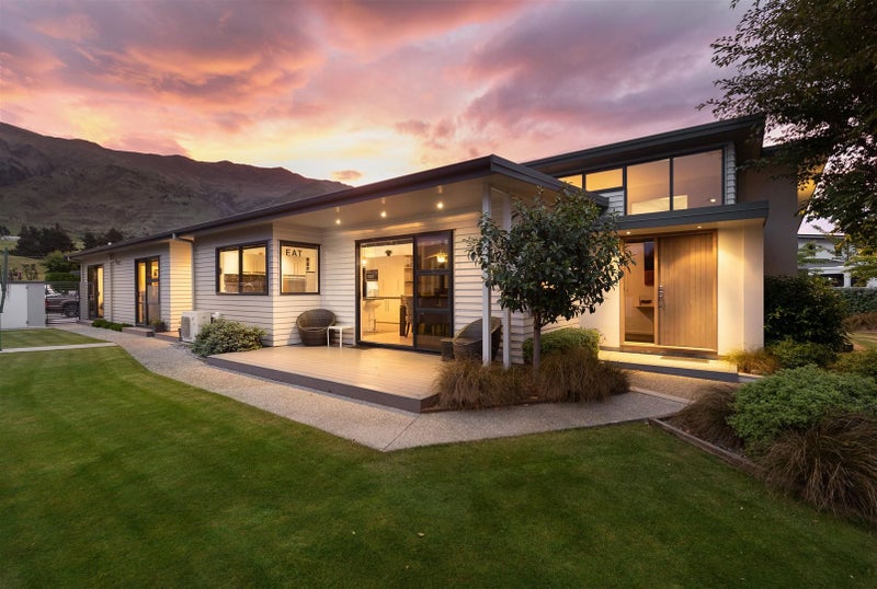 40 Kelliher Drive, Wanaka - Carousel 1