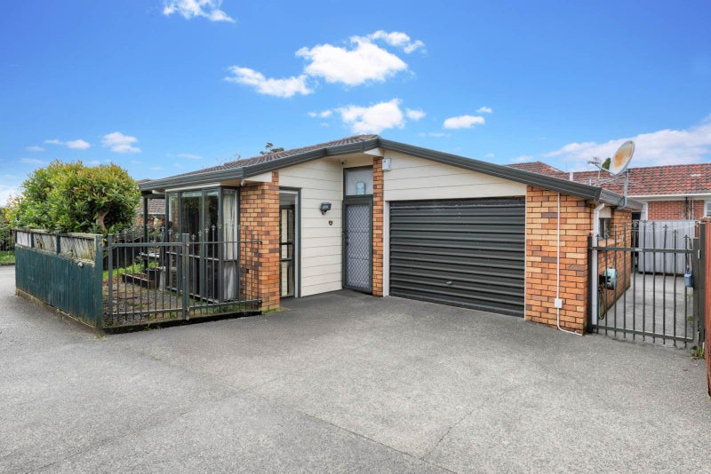 1/76 Tui Road, Papatoetoe, Auckland - Carousel 1