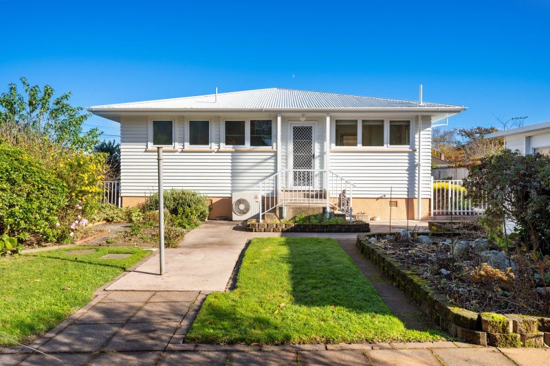 36 Totara Park Road, Clouston Park, Upper Hutt - Carousel 1