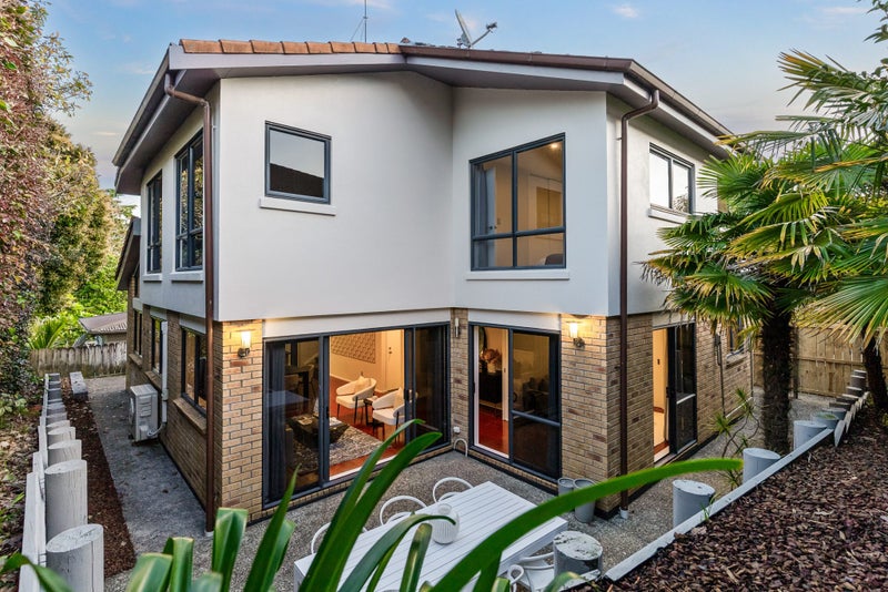 18B Howe Street, Howick, Auckland - Carousel 2