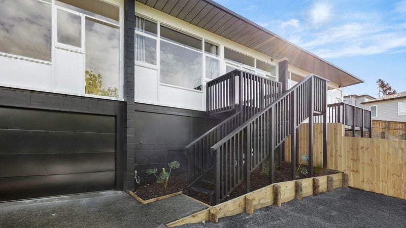2/130B Paihia Road, One Tree Hill, Auckland - Carousel 1