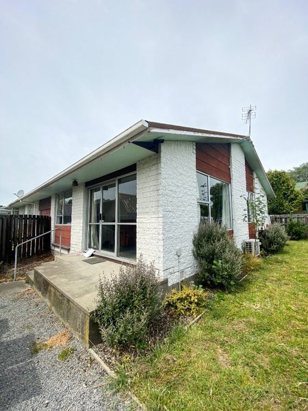 1/12 Cecil Place, Waltham, Christchurch - Carousel 1