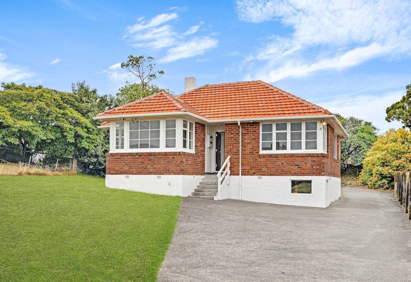 5 Christini Street, Wesley, Auckland - Carousel 1