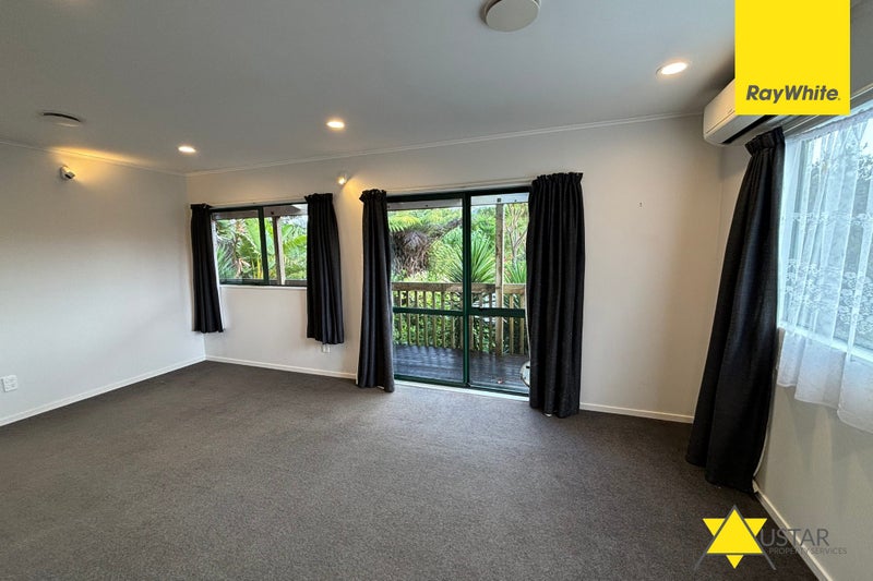 13 Welsh Hills Road, Swanson, Auckland - Carousel 1