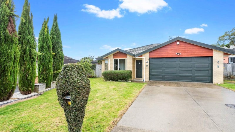 18 Thomas Hamer Place, Greenhithe, Auckland - Carousel 1