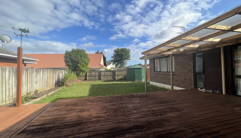 1/25 Millhouse Drive, Northpark, Auckland - Carousel 1