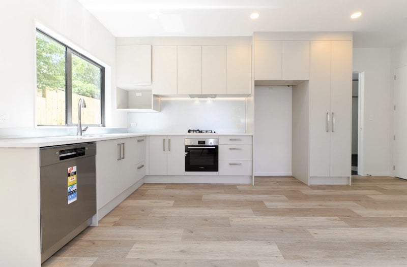 2D Garner Place, Glenfield, Auckland - Carousel 2