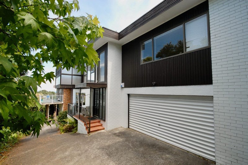 2/12 Marama Street, Castor Bay, Auckland - Carousel 1