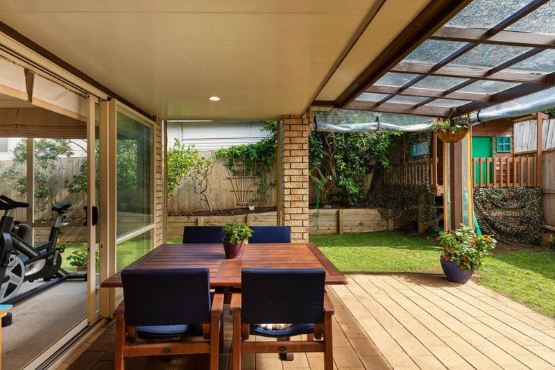 1/0 Athens Road, Onehunga, Auckland - Carousel 1