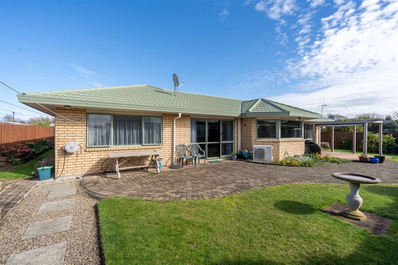 26 Admiral Crescent, Flagstaff, Hamilton - Carousel 24
