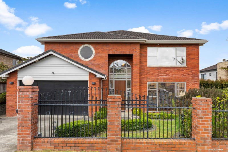 14 Corricvale Way, Northcross, Auckland - Carousel 1